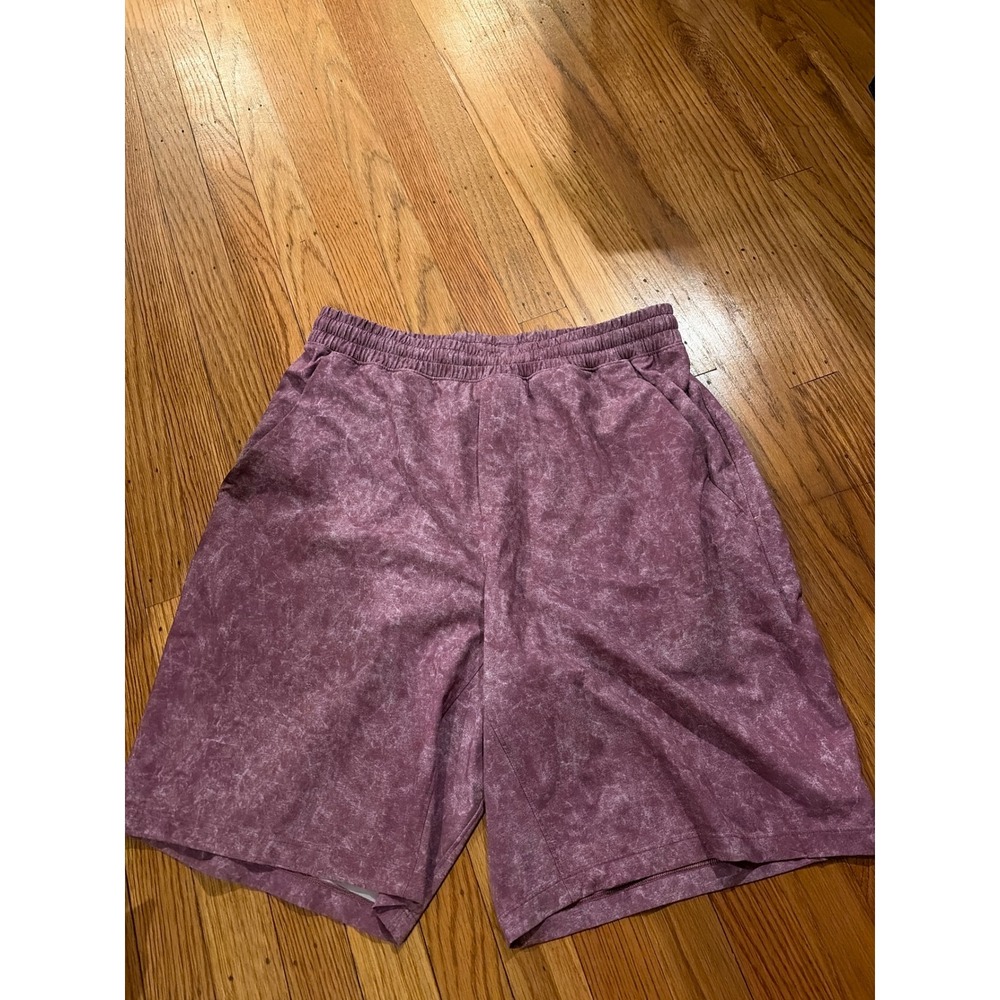 Lululemon Mens Acid Wash Athletic Shorts Purple Mauve Size M 9 Inch Inseam